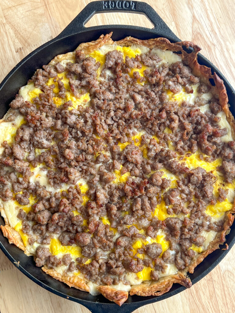 Skillet Sausage Breakfast Pizza