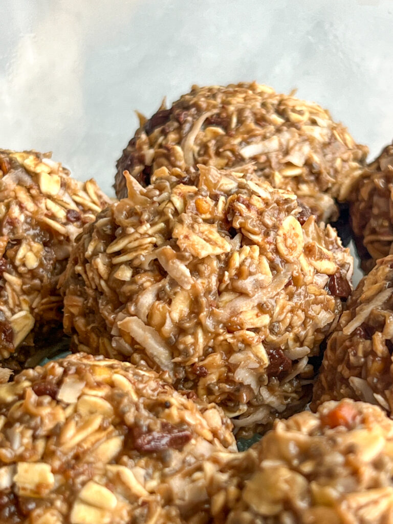 Homemade Granola Energy Bites