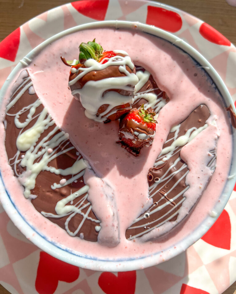 Chocolate Covered Strawberry Smoothie Bowl