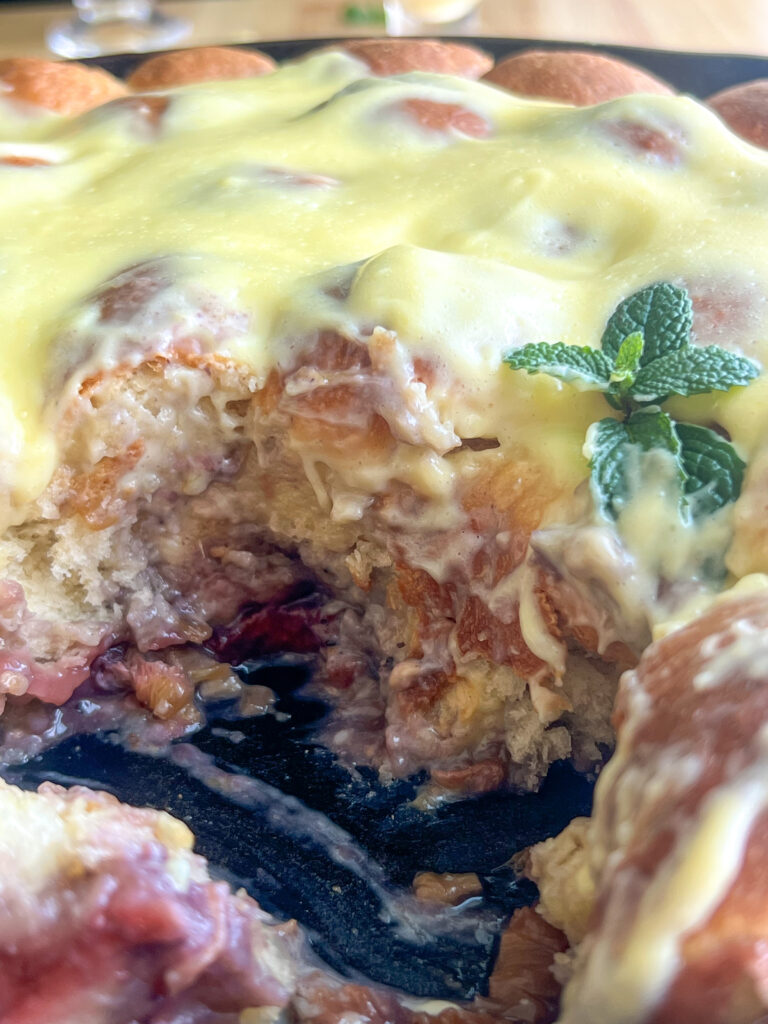 strawberry rhubarb milk bun skillet with custard topping