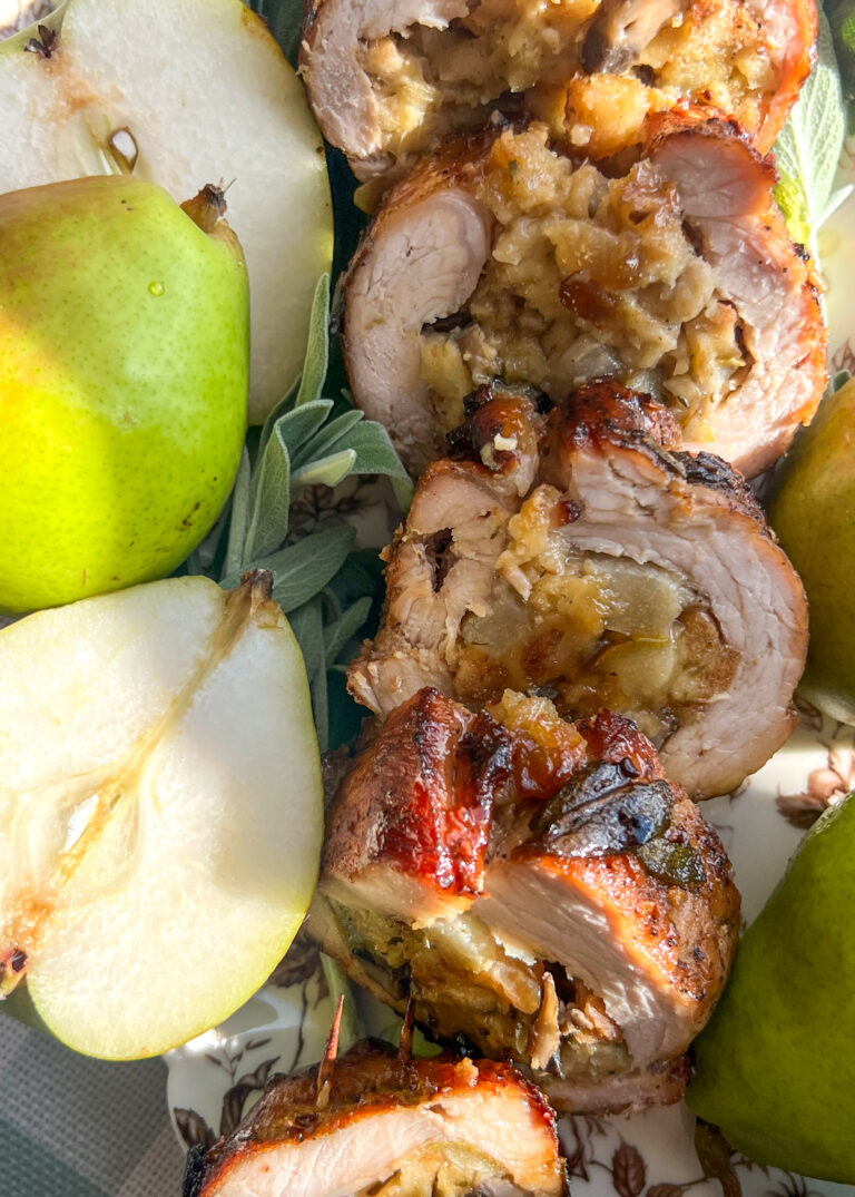 Pork roulade with pears and herbs